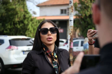 Dobila sam JEDNE PATIKE od Pece, Aleksandru sam spasla bede! Maja Marinković NIKAD BRUTALNIJE o bivšem dečku! (VIDEO)