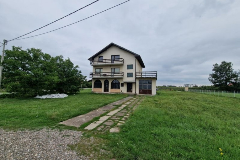 Porodična kuća Dragana Kojića Kebe