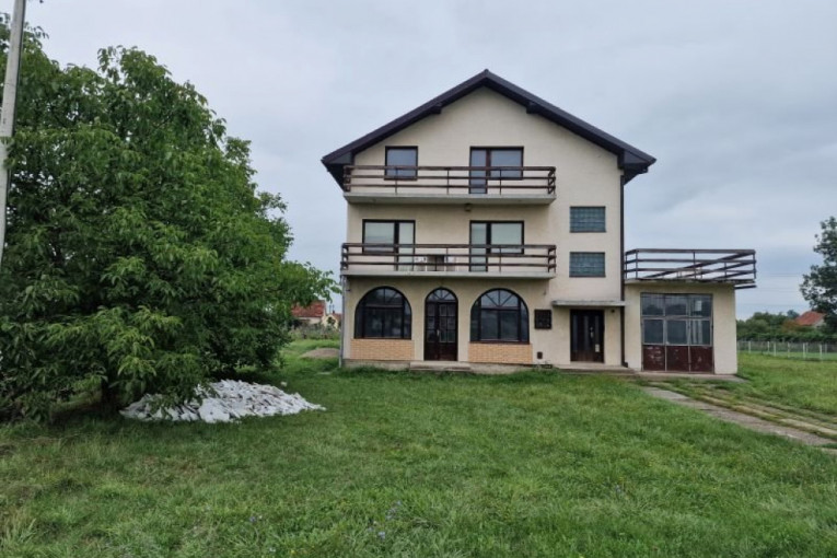 Porodična kuća Dragana Kojića Kebe