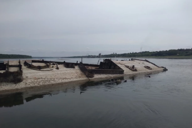 NIZAK VODOSTAJ OTKRIO OLUPINE IZ DRUGOG SVETSKOG RATA: Na dnu Dunava kod Prahova pronađeno oko 150 plovila nemačke ratne flote (VIDEO)