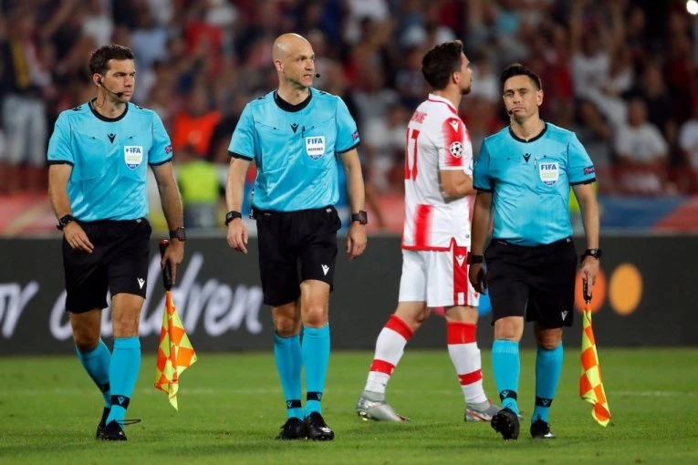 KO JE SUDIJA OD KOG ZAVISI ZVEZDA? Murinjo jurio da ga bije, a to mu nije najveći skandal u karijeri!