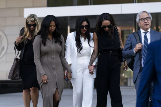 Supruga Kobija Brajanta dobila ogromnu odštetu: Nakon presude plakala kao dete!