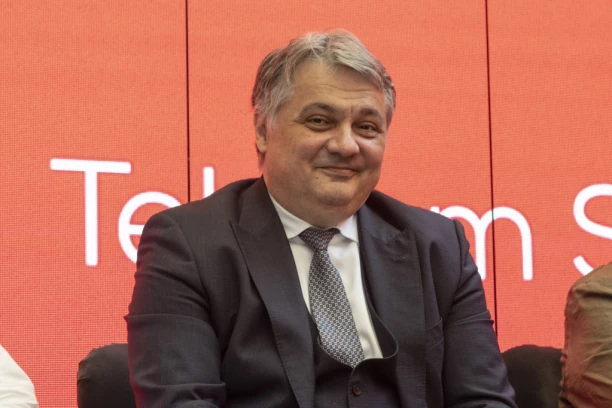 SVETSKA EKSKLUZIVA! Američki Blumberg objavio intervju sa Vladimirom Lučićem:  Međunarodna ekspanzija srpskog Telekoma!
