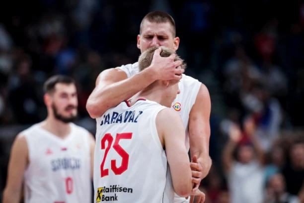 PRENOS IZ ARENE PRATIO SE ŠIROM PLANETE: Nikola Jokić ponovo zadivio svet!