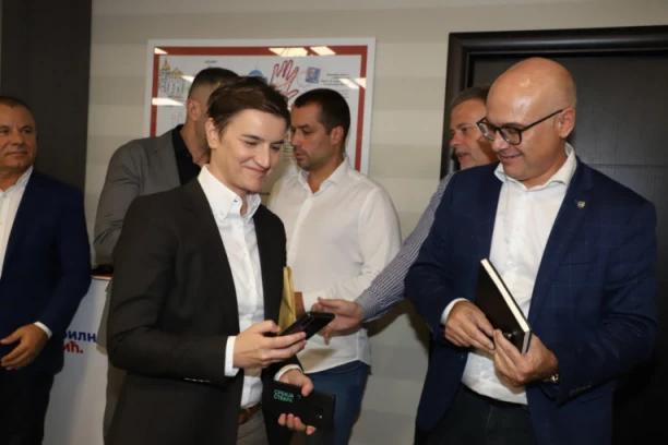 MOGU SAMO DA SE NASMEJEM! Ana Brnabić o spekulacijama za sastav nove vlade!