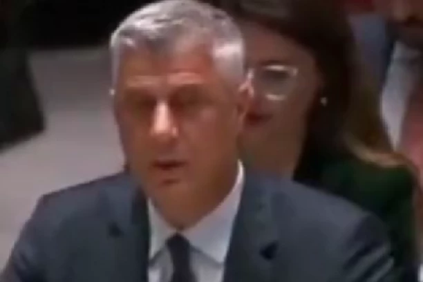 ZLOSTAVLJALI I SVOJE! Nastavljeno suđenje zločincu Hašimu Tačiju! Član Rugovine stranke opisao kako ga je OVK uhapsila i mučila!