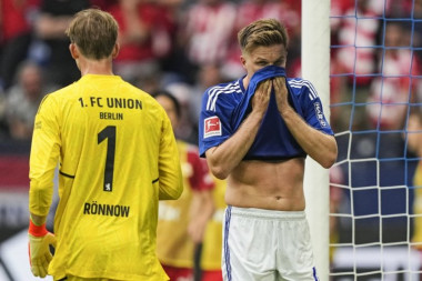 Bundesliga: Bruka i sramota Šalkea! (VIDEO)