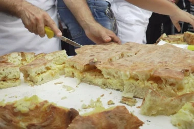 SVETSKO, A NAŠE: Užički pekari napravili KOMPLET lepinju za GINISA,  nestalo sve brzinom svetlosti! (FOTO)