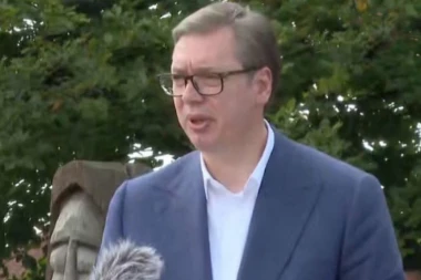 PREDSEDNIK NA KNEŽEVOM POLJU! Kao vrhovni komandant odbio sam zahtev atešea da dođu u kasarne!