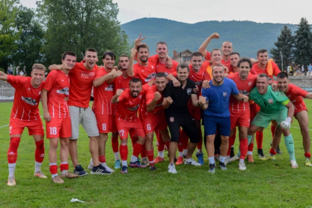 SLAVLJE U BAJINOJ BAŠTI: Sloga savladala imenjaka iz Požege i upisala prvu prvenstvenu trojku! (FOTO GALERIJA, VIDEO)