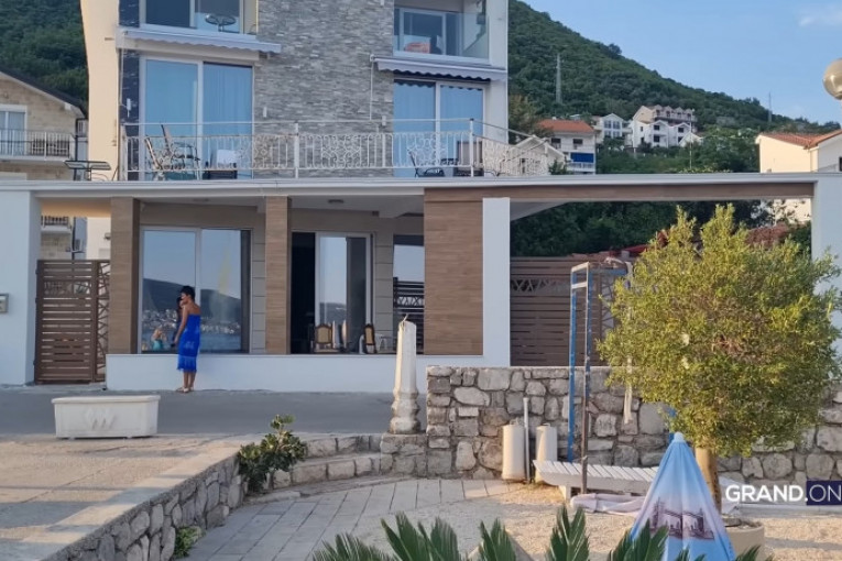 Vila Miloša Bojanića u Baošićima