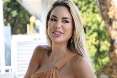 OVAKO IZGLEDA IVA GRGURIĆ KADA SE TEK PROBUDI: Bivša zadrugarka pokazala svoje PRAVO LICE, pratioci u NEVERICI! (FOTO)