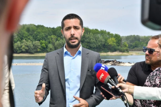 MOMIROVIĆ: Zajedničkim investicijama sa evropskim partnerima podižemo transportne kapacitete Dunava