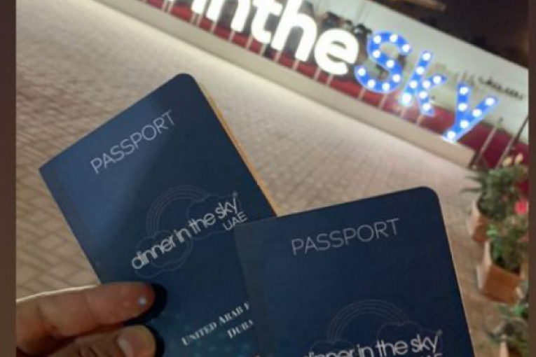 Manuela u Dubaiju večerala ''na oblacima''