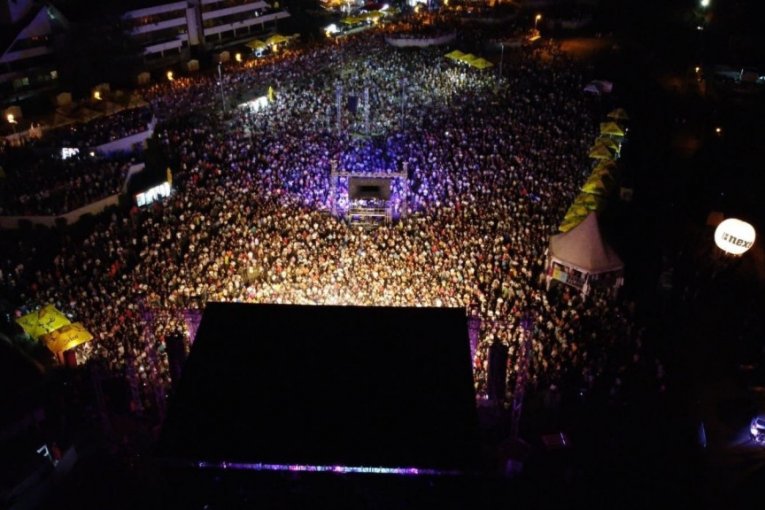 Saša Matić u Novom Bečeju