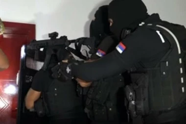 MUP KREĆE U AKCIJU "MAŠINA"! Otkrivamo: Završena dosad najopsežnija istraga širom Srbije! Uskoro hapšenja zbog velike pljačke države