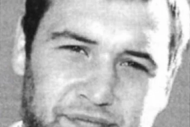 OSVANULE ČITULJE UBIJENOG VLAOVIĆA: Prijatelji se OPRAŠTAJU potresnim porukama (FOTO)