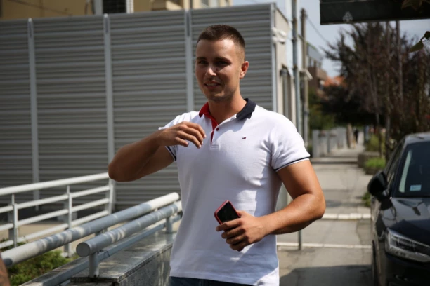 Miljanin BIVŠI DEČKO ulazi u Zadrugu 6: Danijel Višić izbačen iz PORODIČNOG doma zbog nje, a sad priznao da mu je Kulićeva UNIŠTILA ŽIVOT! (VIDEO)