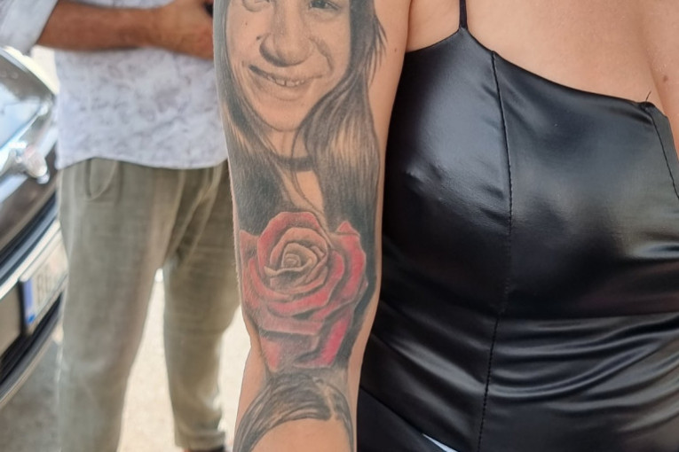 Sandra Bakša tetovaže