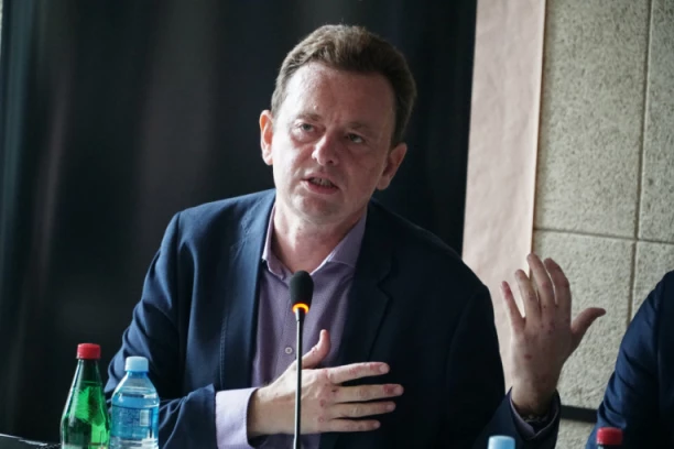 Miletić: Vučić prvi govori o nama kao ravnopravnim građanima