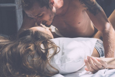 BOCKANJE KOJE PODSTIČE LIBIDO: Naučnici otkrili kako da oplemenite intimni život