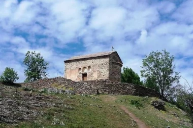 U OVOJ UKLETOJ CRKVI U SRBIJI NIKO SE NE KRSTI I NE VENČAVA: Nakon ove TRAGEDIJE, svi je zaobilaze! (FOTO)