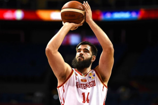 CRNA GORA NADOMAK OSMINE FINALA: Bugarima nije pomogao ni razgoropađeni Vezenkov! (VIDEO)