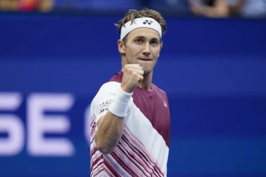 NA POMOLU TENISKA PAPAZJANIJA: Kasper Rud GAZI ka prvom mestu na ATP listi!