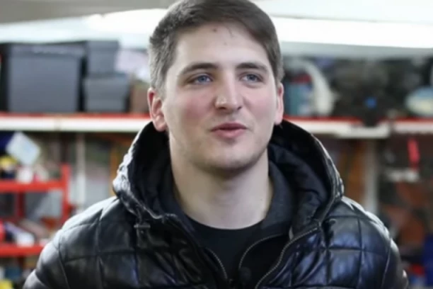 PRE NEDELJU DANA VOZIO POSLEDNJU TRKU I OBORIO REKORD! Stravične slike sa mesta nesreće u kojoj je nastradao NIKOLA ASANOVIĆ! (FOTO)