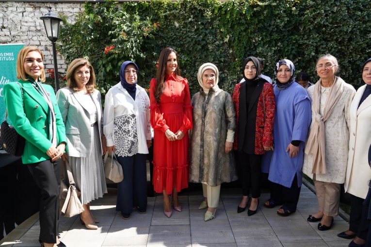 Tamara Vučić ugostila suprugu turskog predsednika