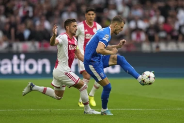 Rendžers uništen u Amsterdamu! Poker Tadićevog Ajaksa na startu Lige šampiona, Ajntraht ne može bez Kostića! (VIDEO)