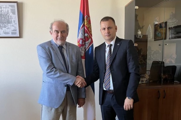 SASTANAK STEFANOVIĆA I MARINOVIĆA: Viši javni tužilac i Poverenik za informacije od javnog značaja razgovarali o saradnji!