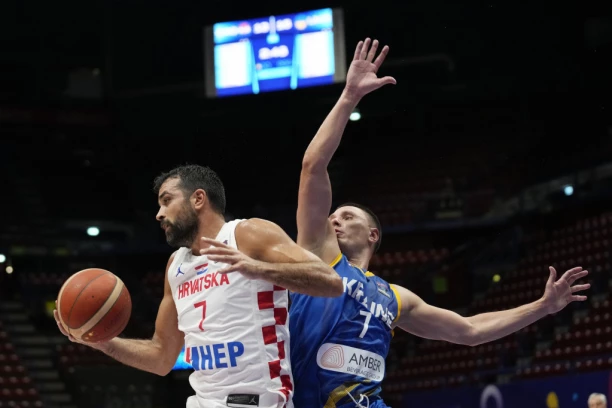 SKANDAL U HRVATSKOJ: Kruno Simon se ZALETEO na trenera Cibone - opšti HAOS u finalu Kupa!