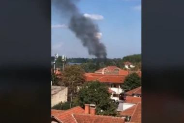 KULJA CRNI DIM U GROCKOJ: Evo ŠTA je izazvalo požar u restoranu  (FOTO)