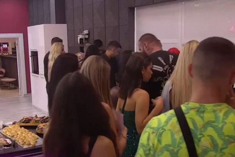 Zadrugari u novoj spavaćoj sobi