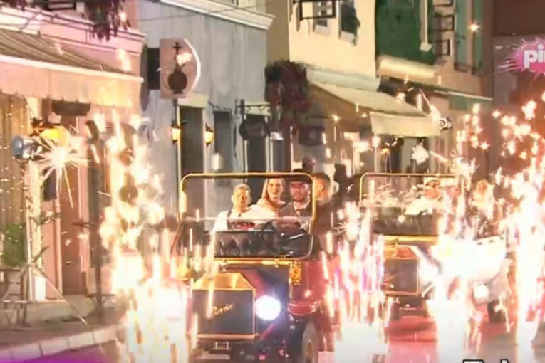 Peta grupa zadrugara useljava se u Bel‚u kuću