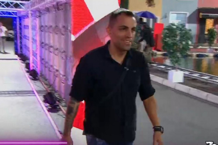 Peta grupa zadrugara useljava se u Bel‚u kuću