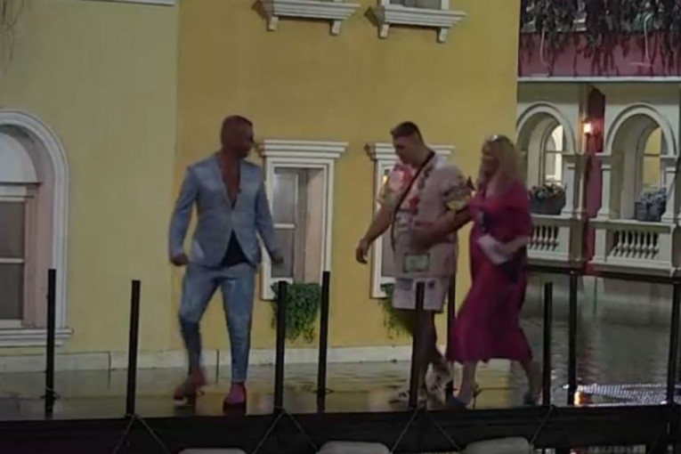 Jelena i Kristijan Golubović ulaze u Belu kuću