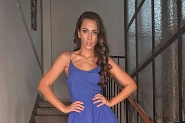 OVO JE PRAVA POSLASTICA ZA MUŠKE OČI: Dve glumice uhvaćene ZAJEDNO, Ivana Dudić pokazala čime raspolaže, a tek da vidite Bikovićevu BIVŠU!