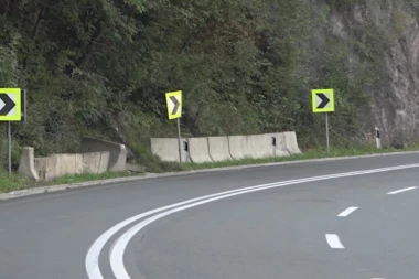 FOTOGRAFIJE SA MESTA KOBNE NESREĆE KOD UŽICA: Ovde su 4 anđela izgubila svoje ŽIVOTE (FOTO)