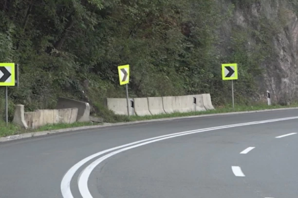 FOTOGRAFIJE SA MESTA KOBNE NESREĆE KOD UŽICA: Ovde su 4 anđela izgubila svoje ŽIVOTE (FOTO)