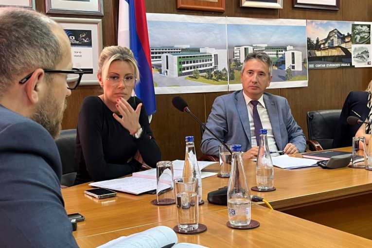 Dajana Paunović na sastanku sa gradonačelnikom Vranja, Slobodanom Milenkovićem