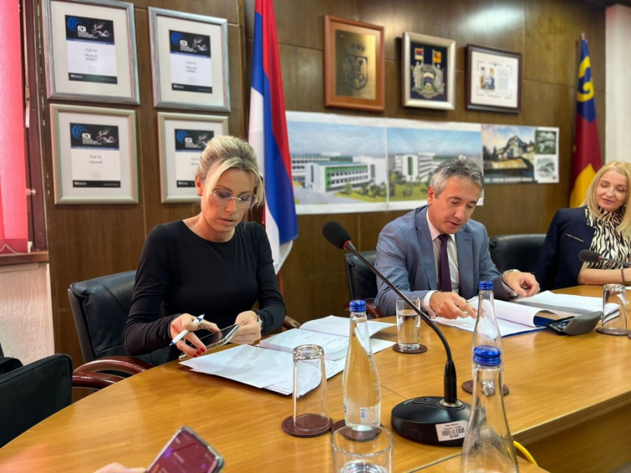 Dajana Paunović na sastanku sa gradonačelnikom Vranja, Slobodanom Milenkovićem