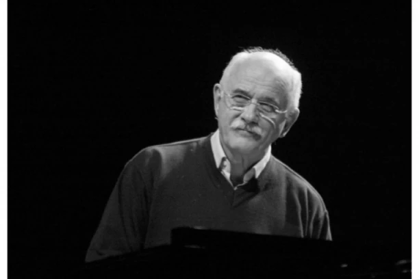 Kornelije Kovač obeležio je MLADOST brojnih generacija! Napisao je neke od najvećih HITOVA nekadašnje Jugoslavije, a sada će te pesme čuvati sećanje na njega!