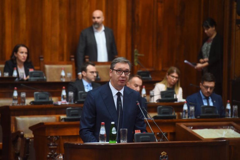 PREDSEDNIK U SKUPŠTINI PODSETIO NA SRAMOTU: Opozicija hoće da Danilo Vučić završi kao Gadafi! ČITAJTE U SRPSKOM TELEGRAFU!