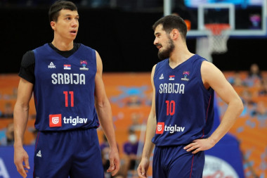 Kalinić i Lučić ne mogu zajedno, gde je Anđušić? Bivši reprezentativac GRMI na sav glas nakon KRAHA Srbije na Eurobasketu!
