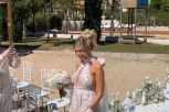 Holivudsko venčanje Novakovog brata! Zlatni tanjiri i kristalne čase, mlada zasijala u ČETIRI venčanice! (FOTO)