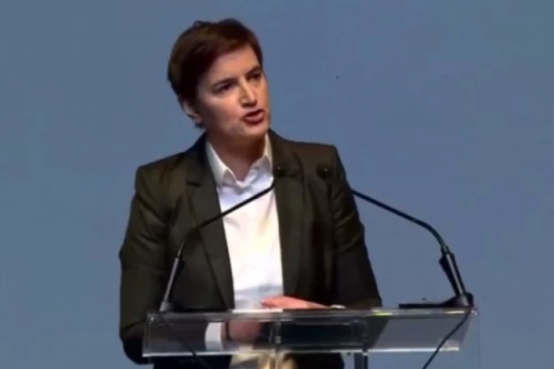 "Nemam nijedno pravo više nego vi, borim se i pomerila sam granice makar za jedan metar"! Odgovor Ane Brnabić nezadovoljnom delu LGBT populacije zbog otkazivanja šetnje! (VIDEO)
