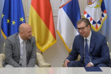 PREDSEDNIK VUČIĆ SE SASTAO SA MANUELOM SARACINOM: Pozicija Srbije neprestano zalaganje za mir, povezivanje i saradnju