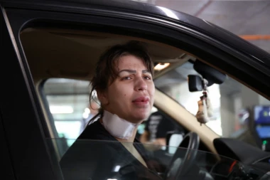 MILJANA IDE KUĆI POSLE MESEC I PO DANA! Kulićeva se oglasila iz automobila, a jedan DETALJ svima je zapao za OKO! (FOTO)